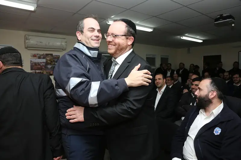 איחוד אלעד 11