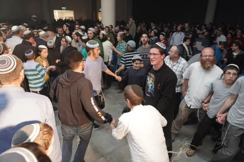 התוועדות ט''ו בשבט הרב יוסיפון צילום הלל מאיר (11)