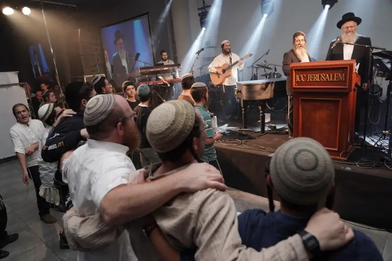 התוועדות ט''ו בשבט הרב יוסיפון צילום הלל מאיר (17)