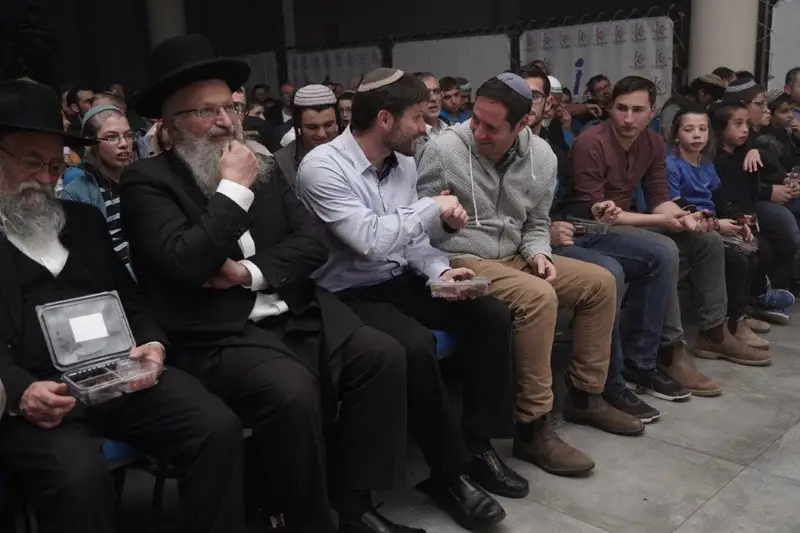 התוועדות ט''ו בשבט הרב יוסיפון צילום הלל מאיר (31)