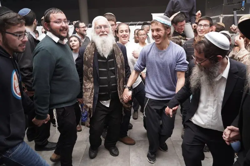 התוועדות ט''ו בשבט הרב יוסיפון צילום הלל מאיר (40)