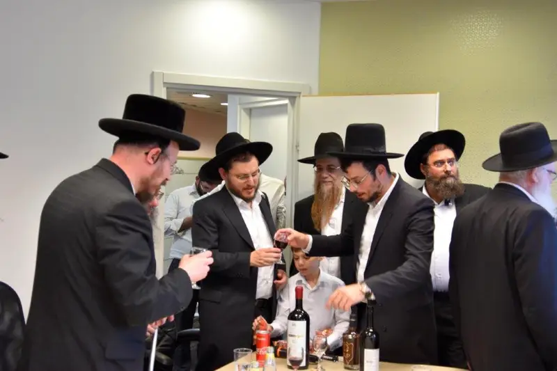 משרדי קהילות צילום בחזית (5)