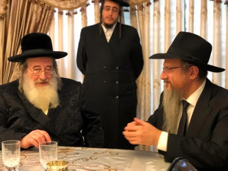 ספינקא (2) (Copy)