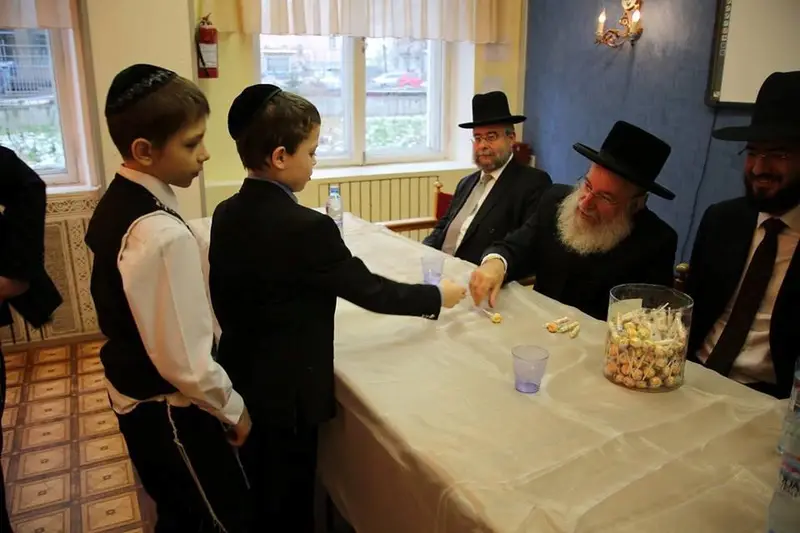 אשר ווייס2 (1)