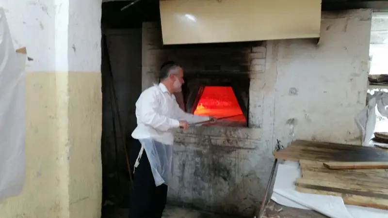 בצלאל קאהן