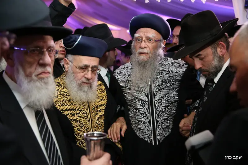 חתונה דרעי עם חכם שלום כהן, הרב בקשי דורון והרב יצחק יוסף