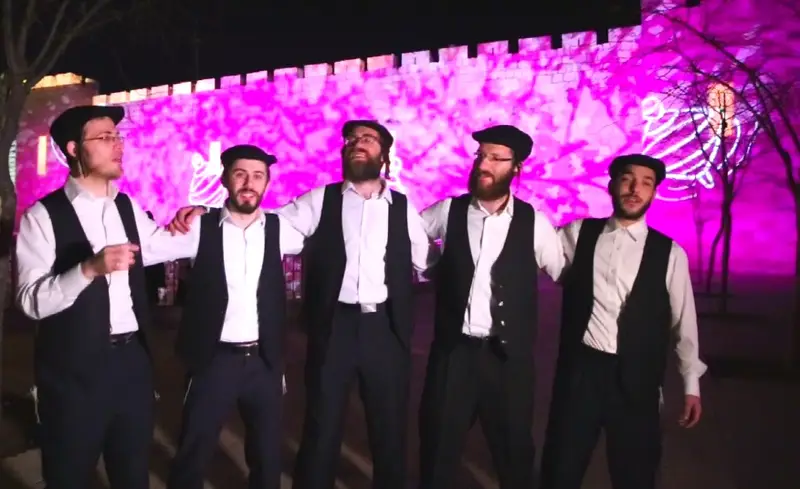מקהלה, בעלי המנגנים, חנוכה (6)