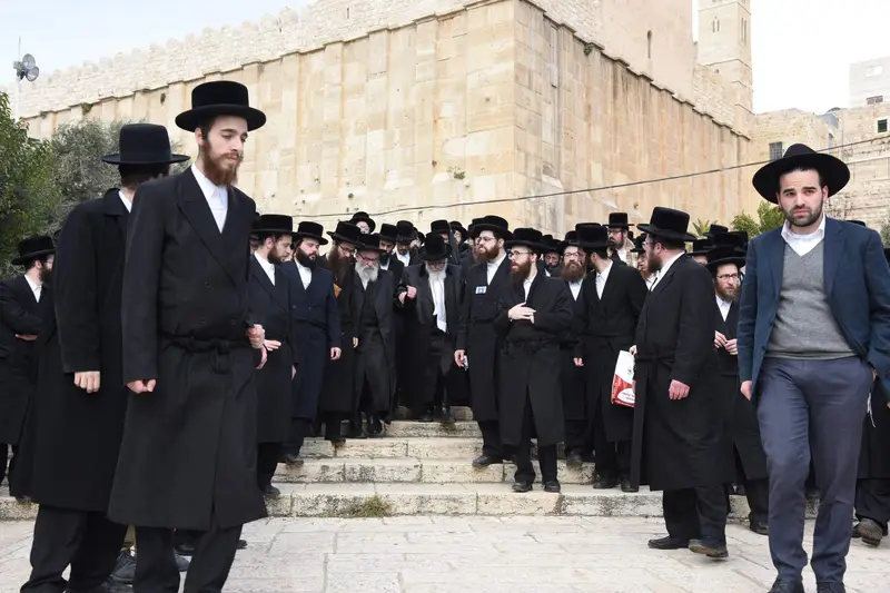 משה גולדשטיין סקווירא חברון קבר רחל (20)