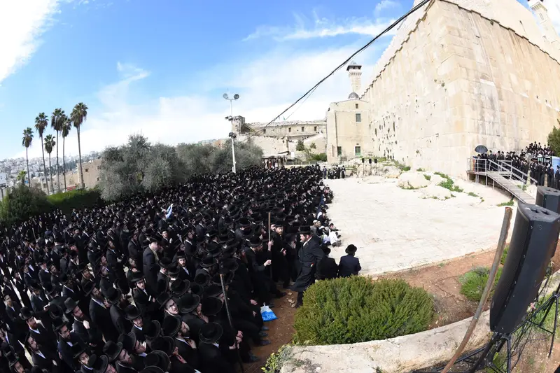 משה גולדשטיין סקווירא חברון קבר רחל (9)