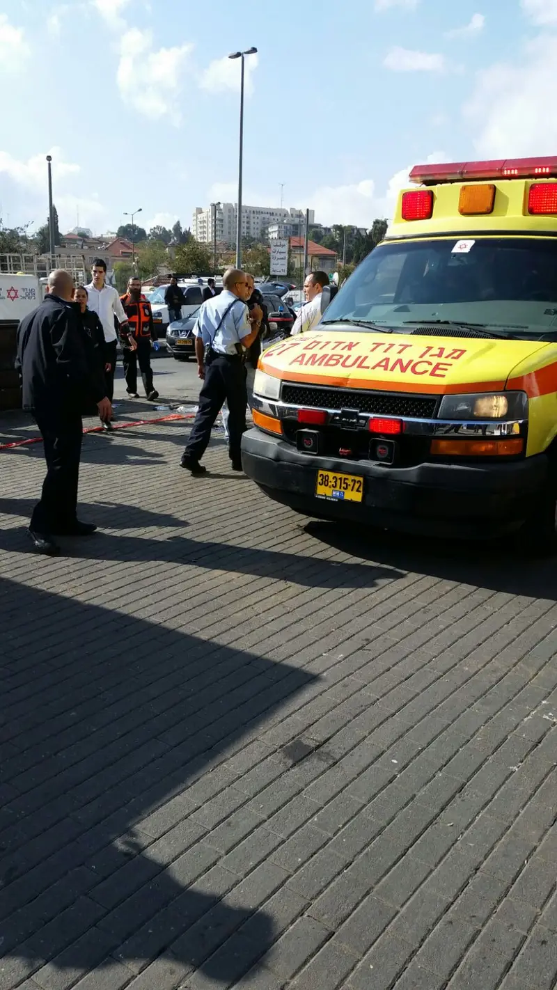 שער שכם, פיגוע, אמבולנס