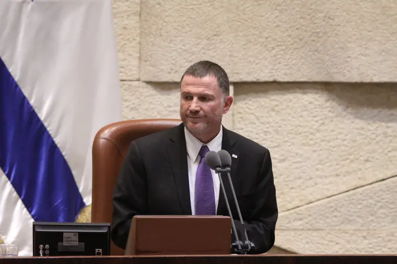 יולי אדלשטין