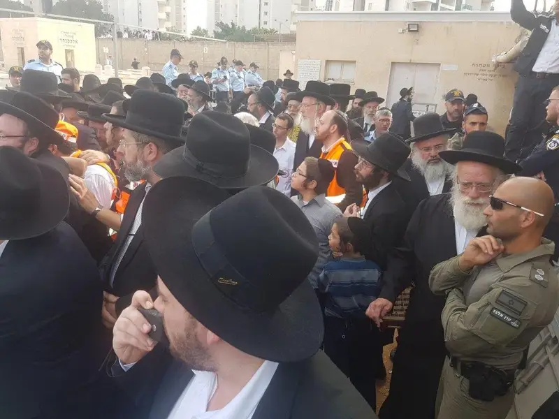 הקבורה 003