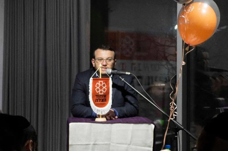 איחוד אומן 09