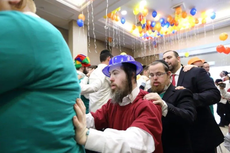 אם אתה משמח את שלי. מסיבת ראש חודש אדר עם הילדים המיוחדים צילום יעקב נחומי (14)