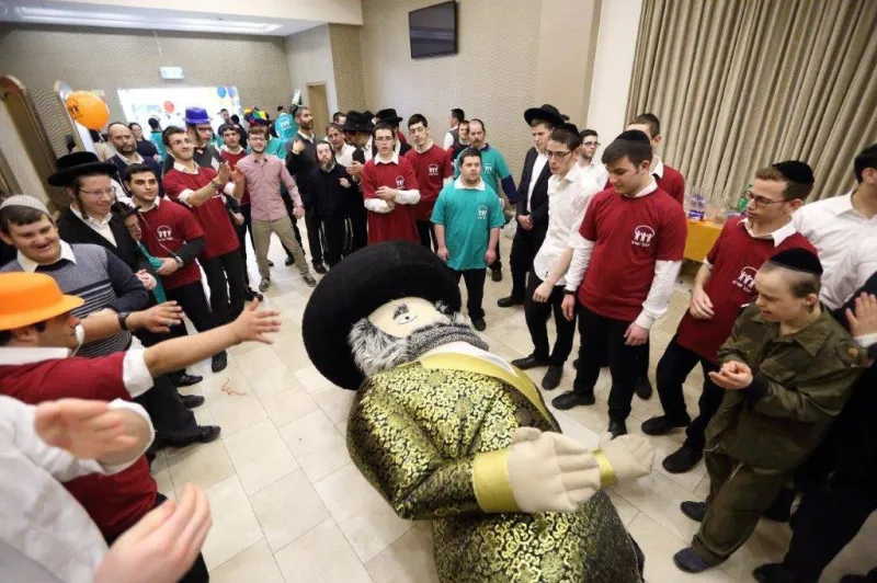 אם אתה משמח את שלי. מסיבת ראש חודש אדר עם הילדים המיוחדים צילום יעקב נחומי (22)