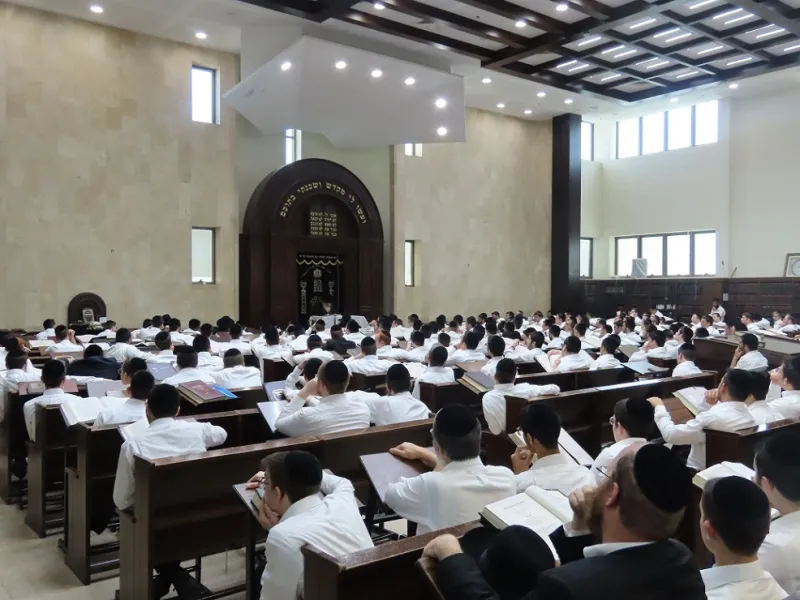בישיבת מאור התלמוד 17