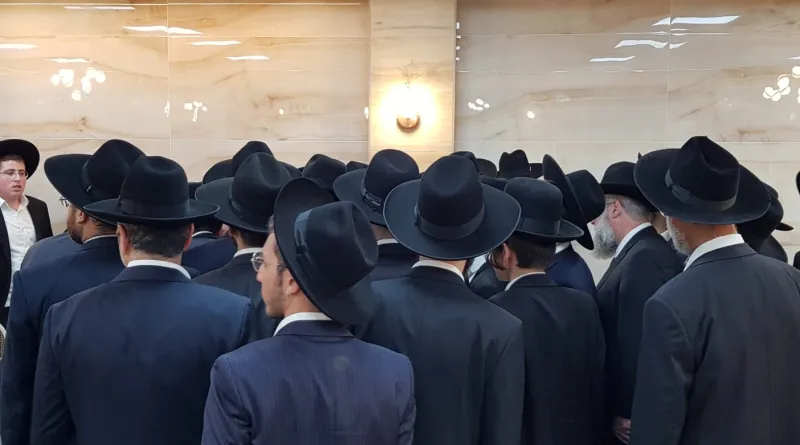 בר מצווה ר' עמרם פריד (4)