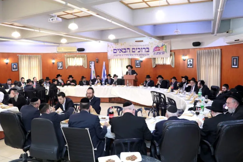 ב (3)