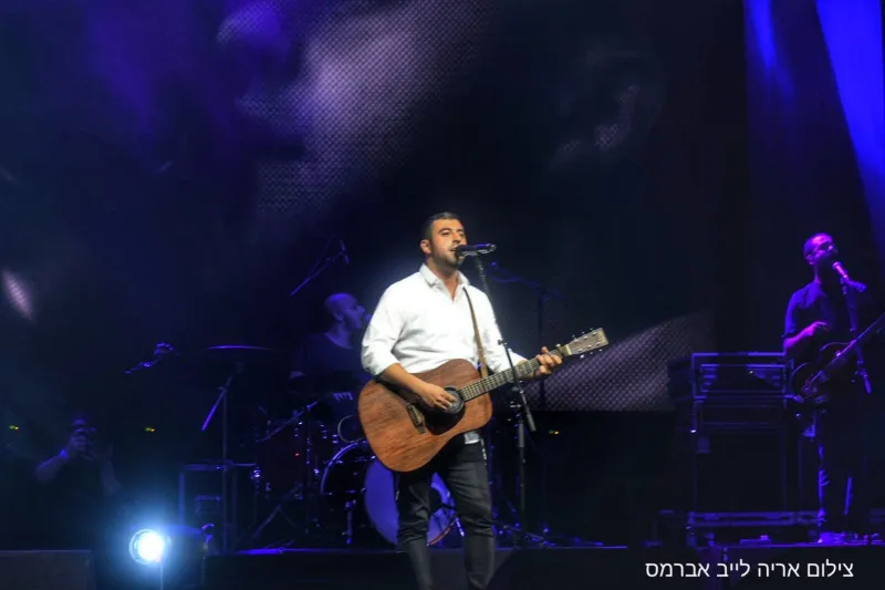 הופעה ישי ריבו אסרו חג צילום אריה לייב אברמס' (17)