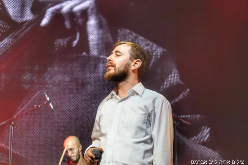 הופעה ישי ריבו אסרו חג צילום אריה לייב אברמס' (25)