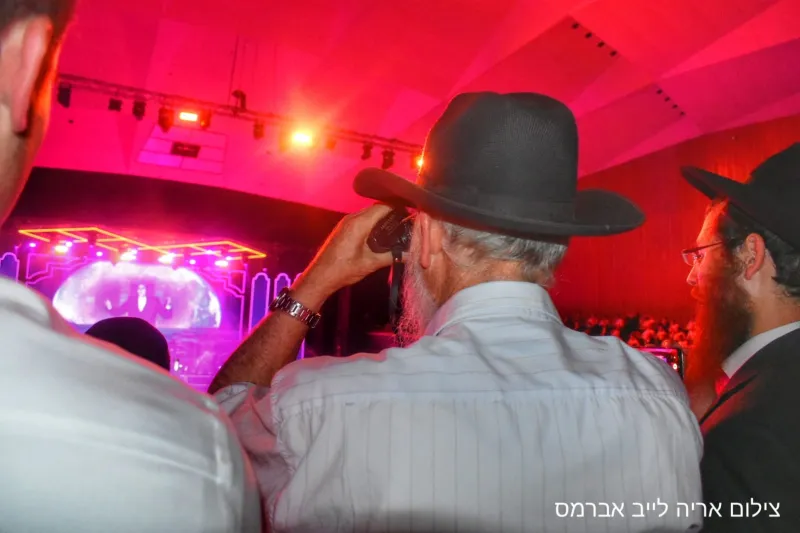 הזיץ הגדול אברמס 25 (2)