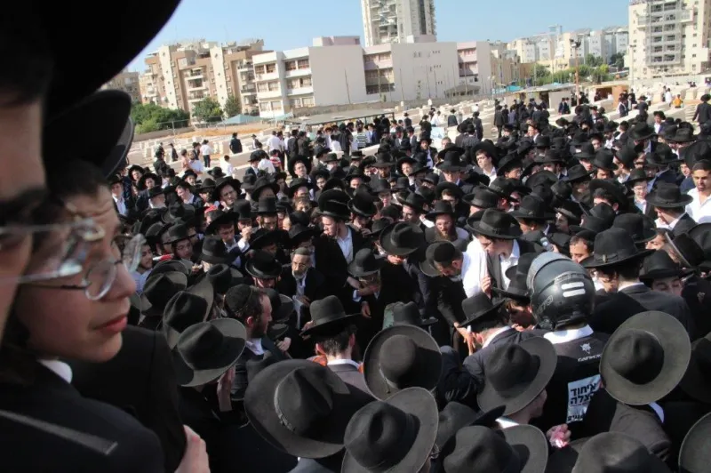 הלוויית ר' ניסים קרליץ צילום דוד קשת (30)