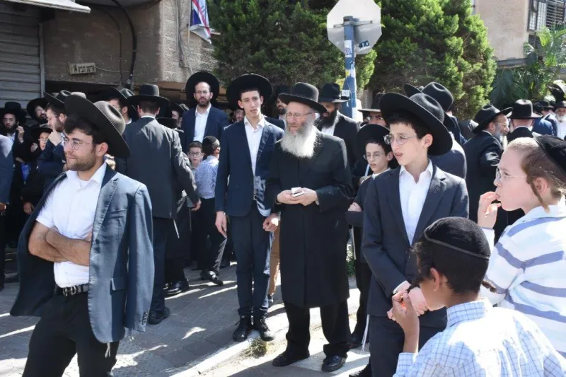 הלוויית ר' ניסים קרליץ צילום יהודה פרקוביץ (16)