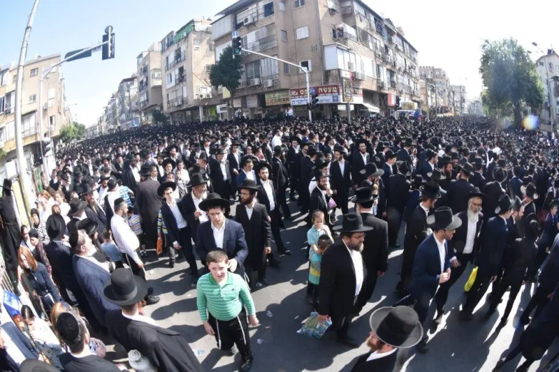 הלוויית ר' ניסים קרליץ צילום יהודה פרקוביץ (27)