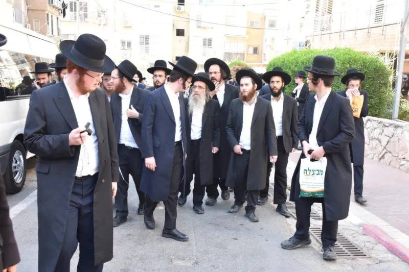 הלוויית ר' ניסים קרליץ צילום יהודה פרקוביץ (4)