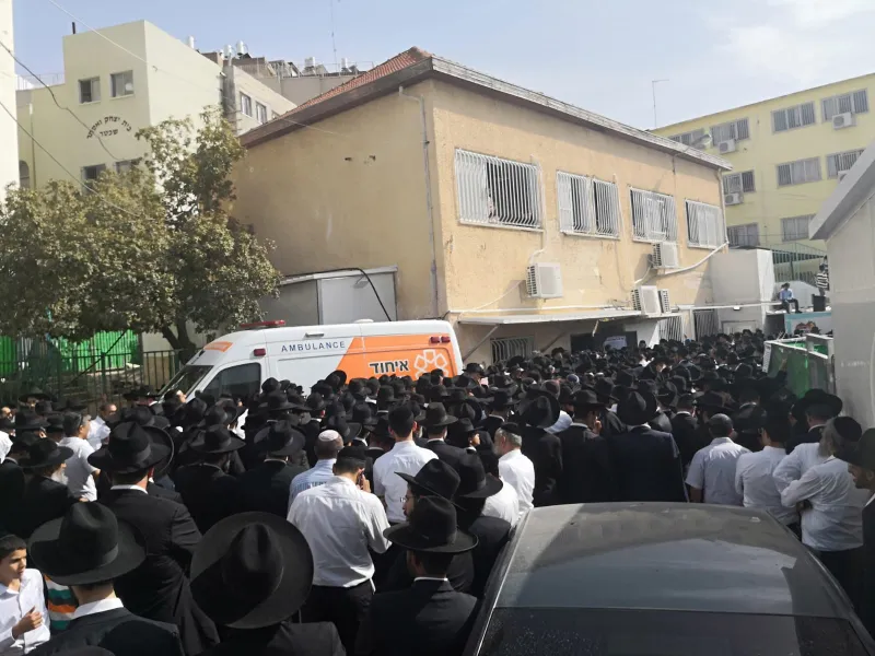 הלווית הרב קורח 06