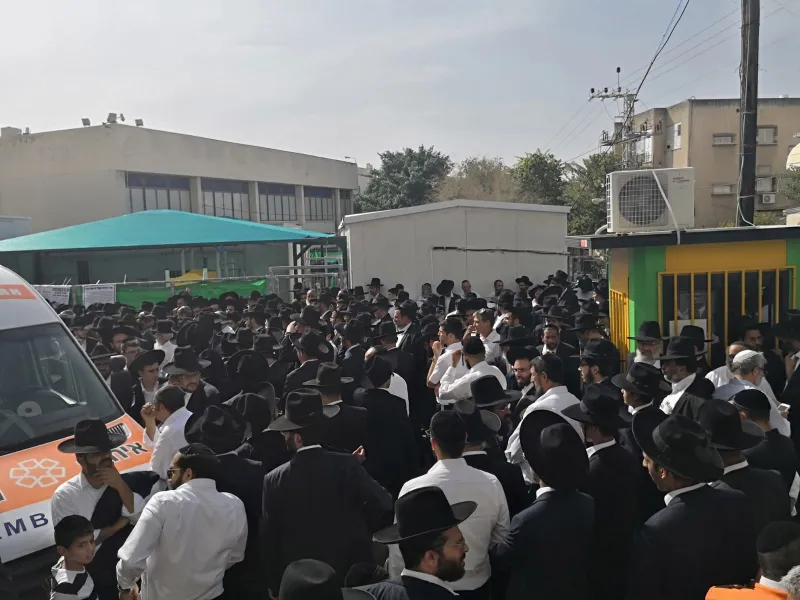 הלווית הרב קורח