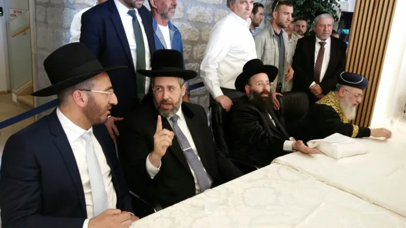 הרבנים קבלת פני רבו