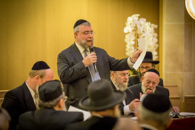 הרב פנחס גולדשמידט בכינוס הועדה המתמדת במונקו צילום אלי איטקין