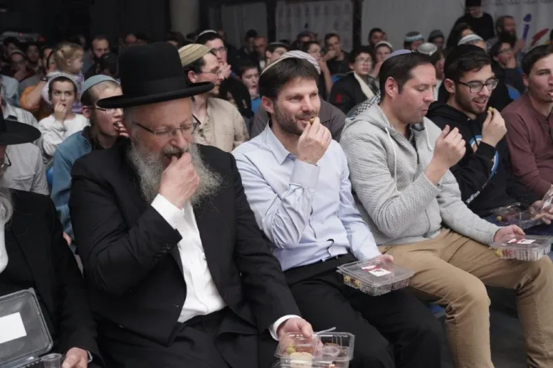 התוועדות ט''ו בשבט הרב יוסיפון צילום הלל מאיר (24)