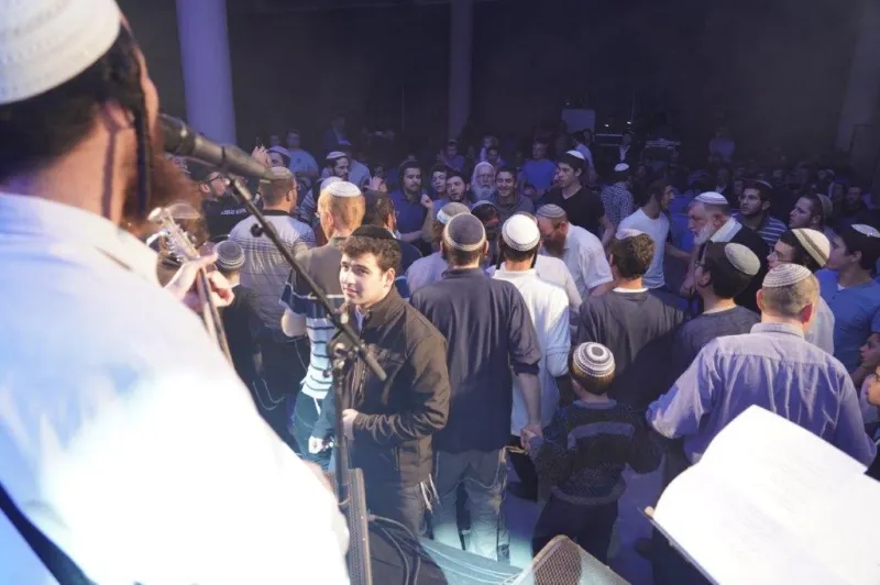 התוועדות ט''ו בשבט הרב יוסיפון צילום הלל מאיר (37)