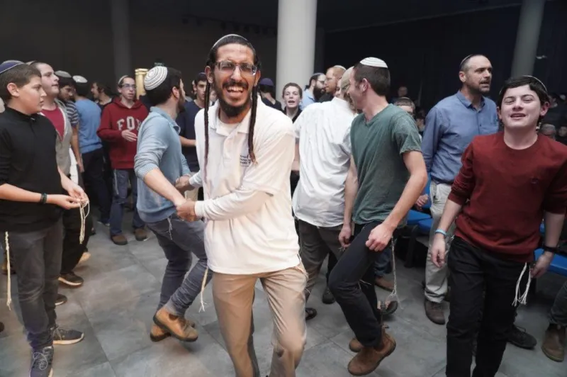התוועדות ט''ו בשבט הרב יוסיפון צילום הלל מאיר (39)