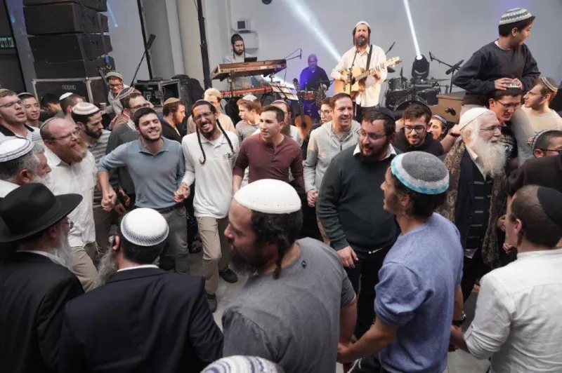 התוועדות ט''ו בשבט הרב יוסיפון צילום הלל מאיר (41)