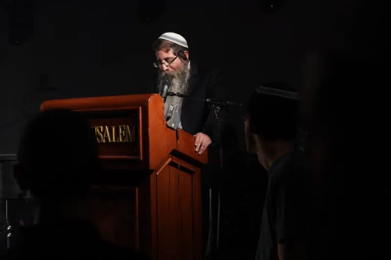התוועדות ט''ו בשבט הרב יוסיפון צילום הלל מאיר (42)