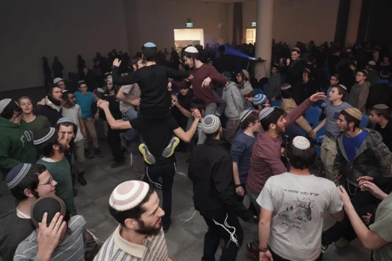 התוועדות ט''ו בשבט הרב יוסיפון צילום הלל מאיר (7)