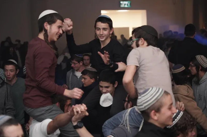 התוועדות ט''ו בשבט הרב יוסיפון צילום הלל מאיר (8)