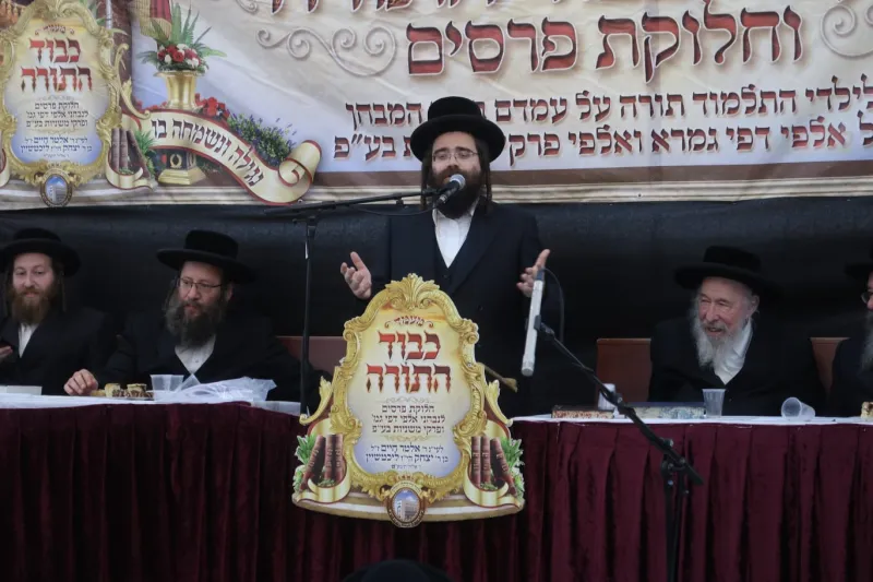 חלוקת פרסים ברסלב ילדים צילום משה מרקוביץ (14)