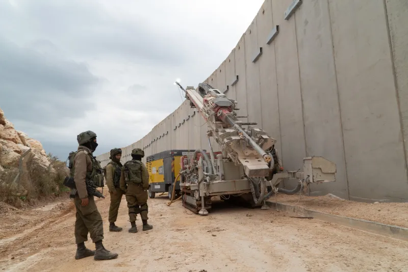 פעילות בגבול