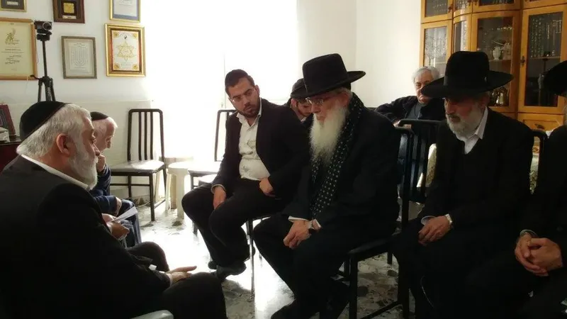 10ניחום הרב ממן