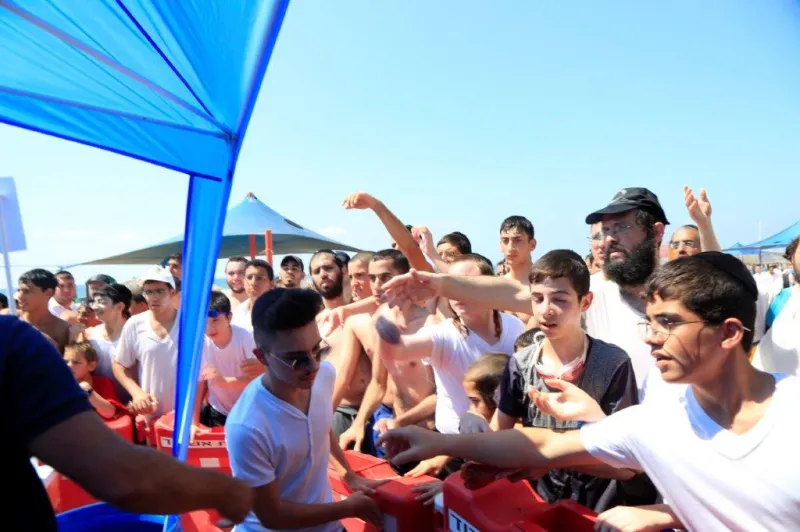 חוף הים אשדוד צילום עובדיה כלימי (10)
