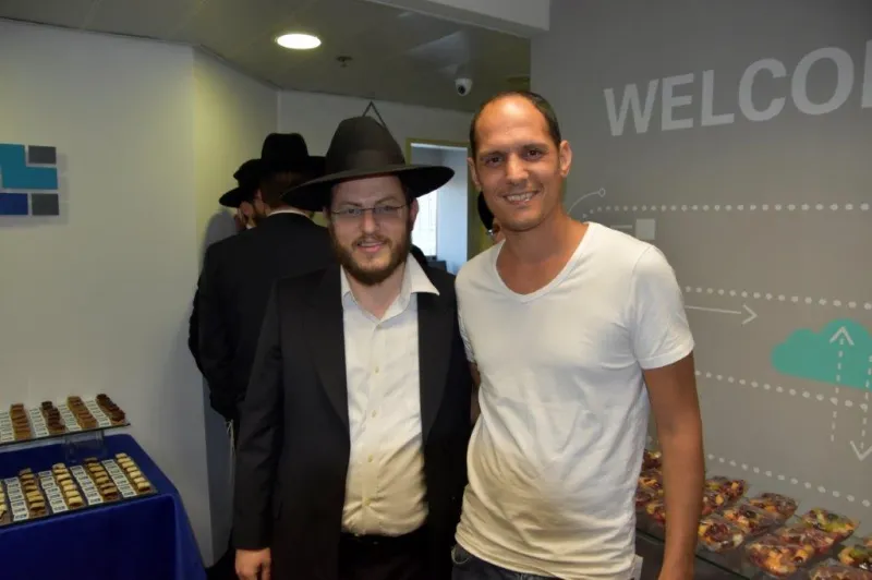 משרדי קהילות צילום בחזית (13)