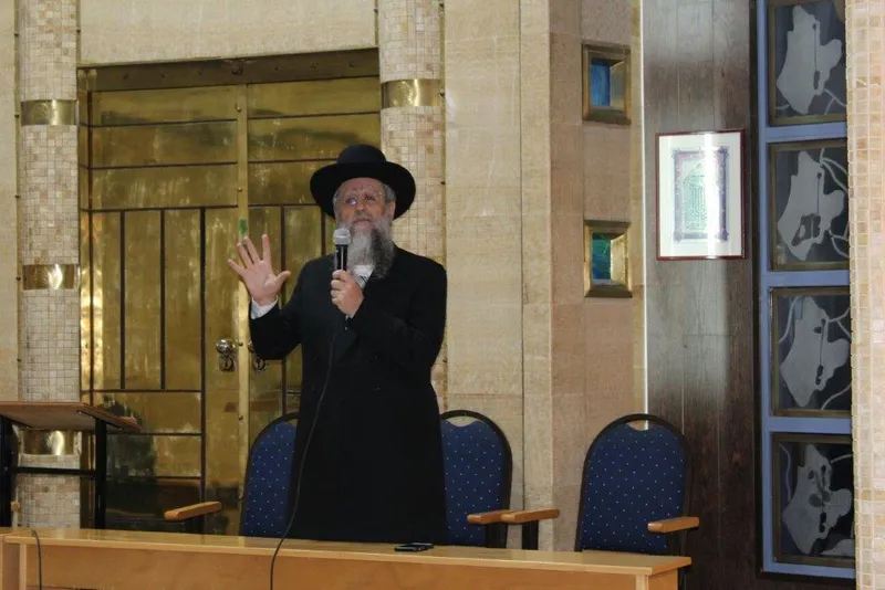 17אזכרה הרב ממן