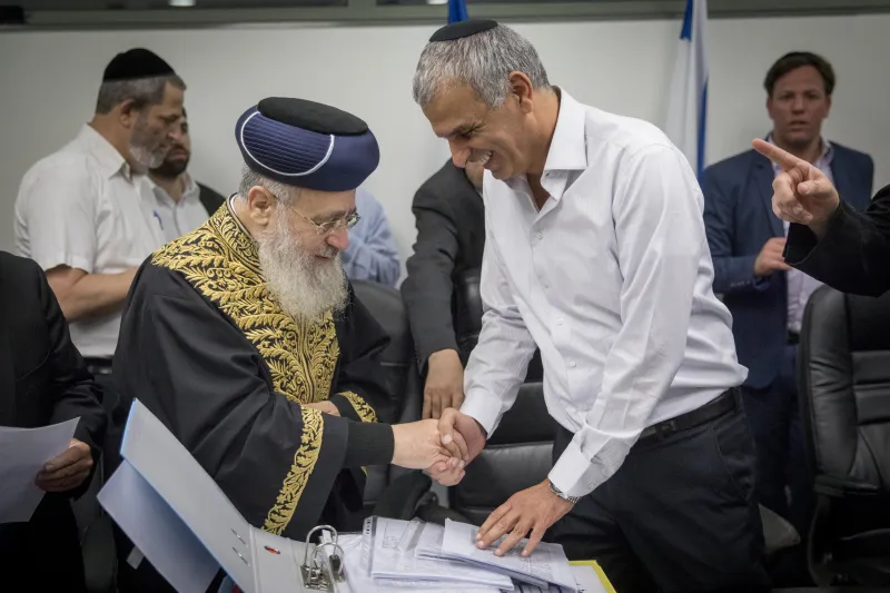 משרד האוצר מתנגד להעסקת המשגיחים דרך שירות המדינה