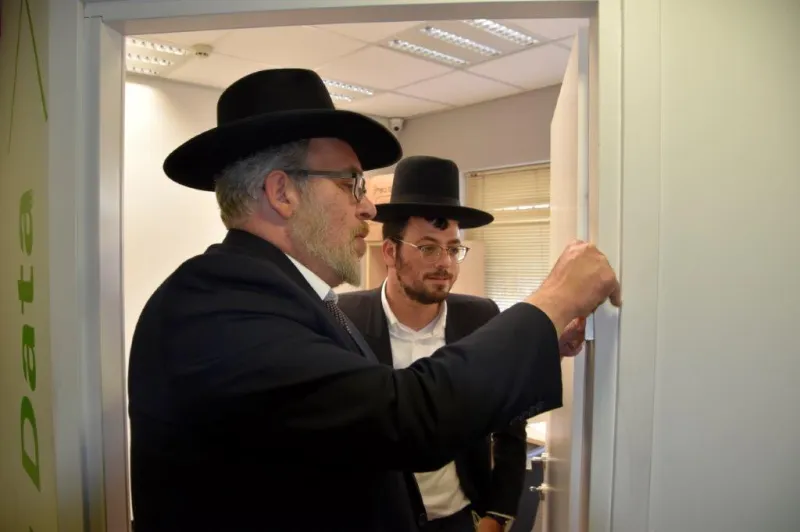 משרדי קהילות צילום בחזית (21)