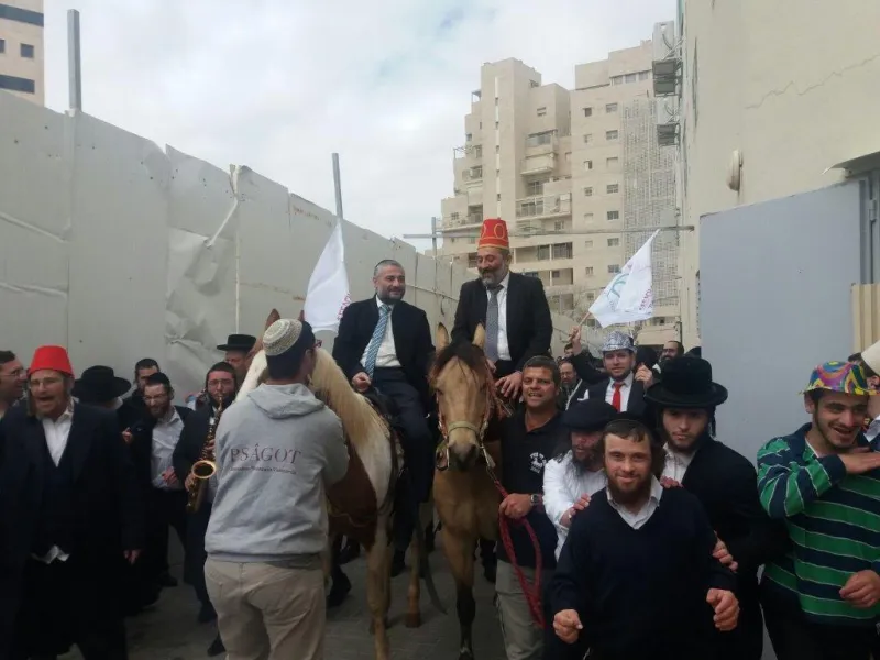 פורים שיח סוד דרעי אבוטבול 16