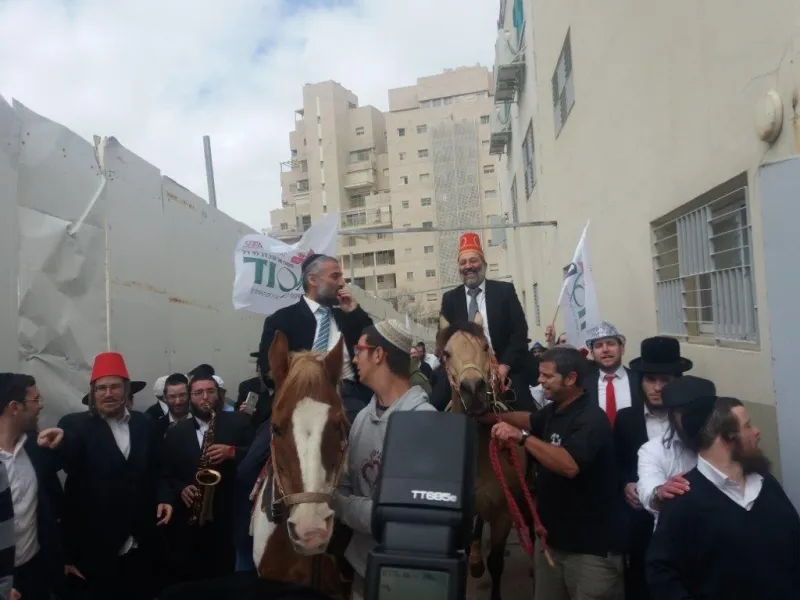פורים שיח סוד דרעי אבוטבול 02